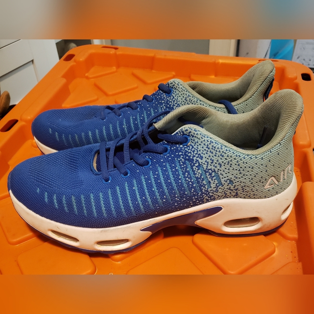 🔥 Unisex AIR Running Shoes - Used, Good Condition - Picture 3 of 5